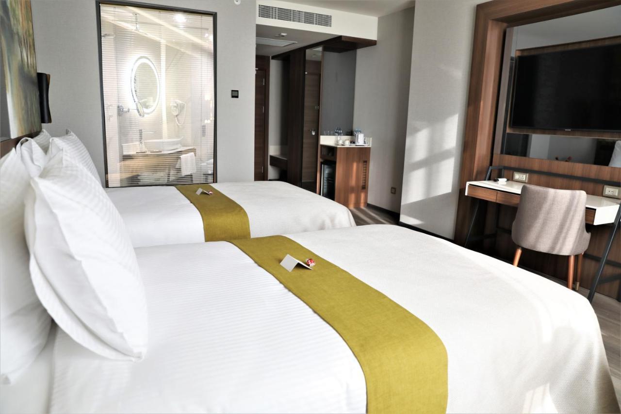 Deluxe Single Room