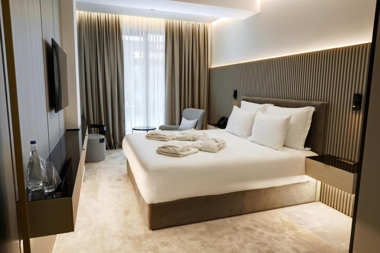 Deluxe Double Room Balcony Anex Building & Airport Shuttle,1176924841:JPEG