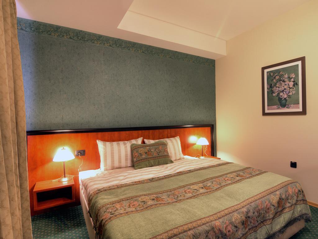 Zweibettzimmer