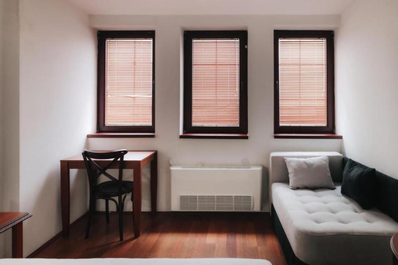 Deluxe Double Room Extra Bed