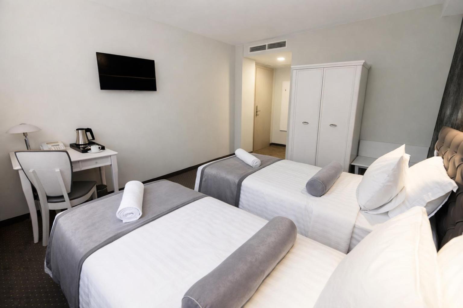 Standard Double or Twin Room,1765400182:JPEG