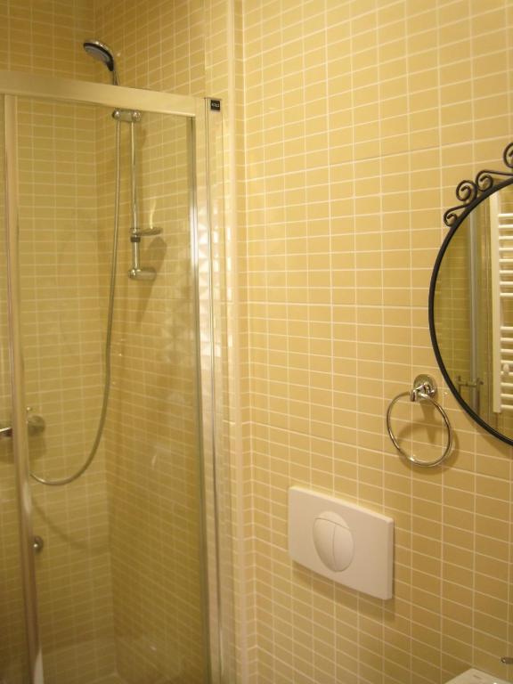 Vierpersoonskamer met Eigen Badkamer