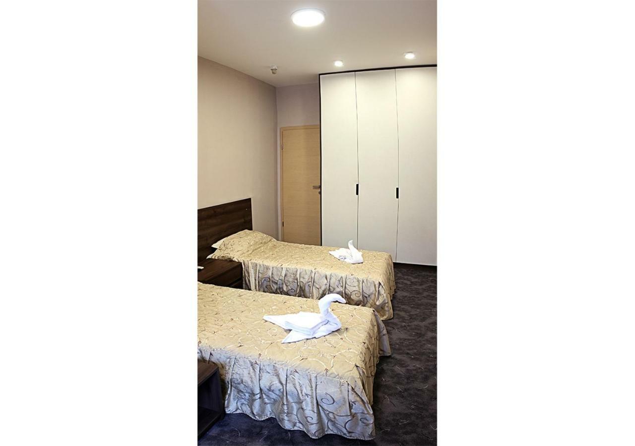 Single Room,779246589:JPEG