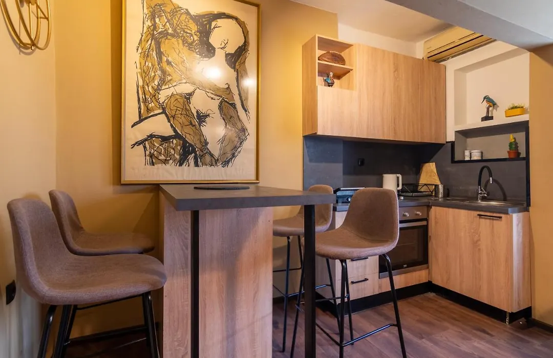 Downtown ǀ 2 Bedrooms ǀ Wifi ǀ Best Location-1