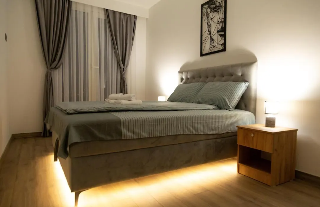 Horizon Lux Apartment & Spa-1