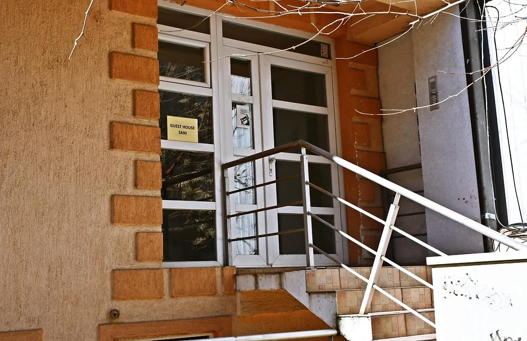 Guest House Sani-1