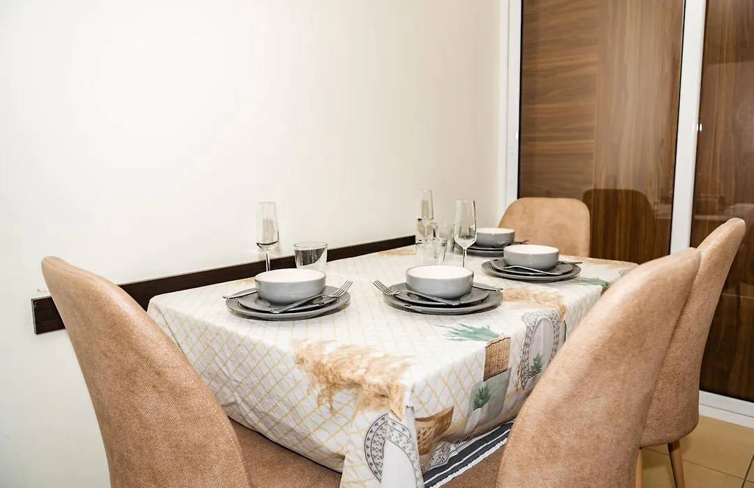 33Rd Floor Luxury Apartment Fitness Spa-1