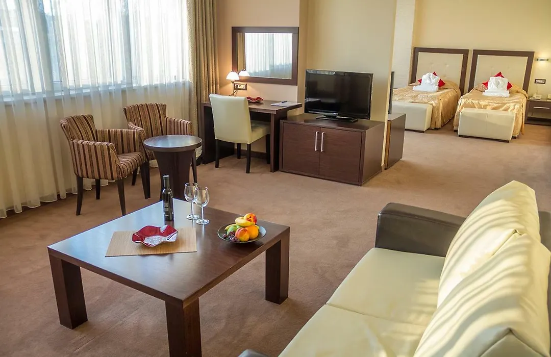 Tcc Grand Plaza Hotel-1
