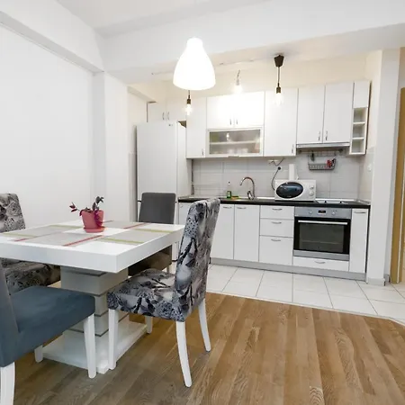 One Bedroom Apartment With Private Parking-3