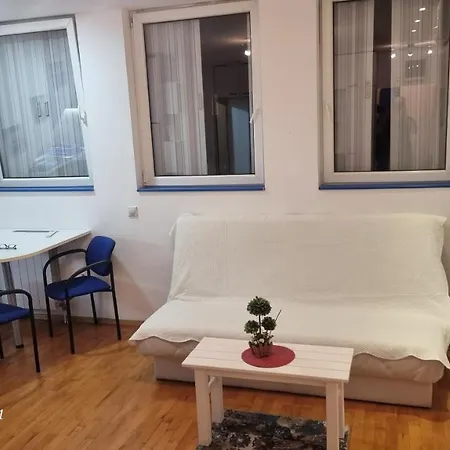 Veki'S House-2