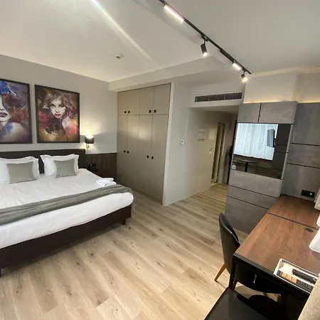 Queen'S Hotel - Zebra Centre-3