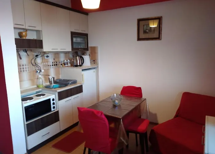 Huisdiervriedelijke Skopje City Center Red Apartment
