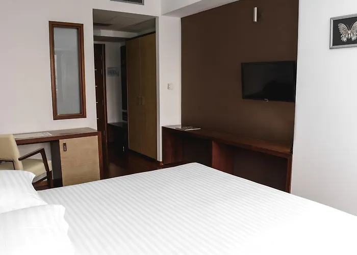 City5 Rooms & Suites By Lsa Skopje